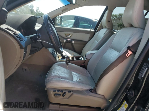 2011 Volvo XC90 I6 with VIN YV4952CY7B1576149, listed as a Copart auction lot 52416585 with 120,492 mi miles and Clean Title. Bid and sale history available at carsss.com. Image 7.