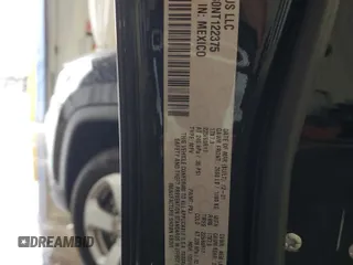 2022 Jeep Compass Latitude with VIN 3C4NJDBB0NT122375, listed as a Copart auction lot 46575035 with 18,765 mi miles and Salvage Title. Bid and sale history available at DreamBid. Image 14.