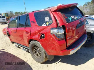 2018 Toyota 4Runner SR5 with VIN JTEBU5JR5J5528978, listed as a IAAI auction lot 41643537 with 119,314 mi miles and . Bid and sale history available at DreamBid. Image 3.