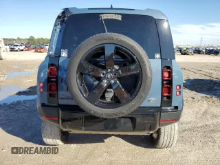 2023 Land Rover Defender S z VIN SALEJ7EX6P2159856, wystawiony jako Copart lot #43543255 z przebiegiem 20 281 mil mil oraz Szkoda całkowita • Salvage title. Historia ofert i sprzedaży dostępna na DreamBid. Obrazek 6.