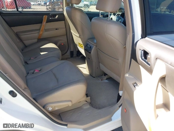 2009 Toyota Highlander Hybrid Limited with VIN JTEEW44A692029031, listed as a IAAI auction lot 41782002 with 279,654 mi miles. Bid and sale history available at carsss.com. Image 8.