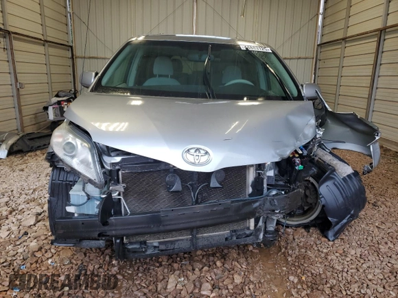 2011 Toyota Sienna LE AAS с VIN 5TDKK3DC1BS047417, выставлен на аукционе Copart как лот 44883125 с пробегом 265 158 миль миль и Списание • Salvage title. История ставок и продаж доступна на DreamBid. Изображение 5.