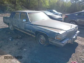 1992 Cadillac Brougham z VIN 1G6DW54EXNR707566, wystawiony jako IAAI lot #41854321 z przebiegiem Nie podano mil oraz . Historia ofert i sprzedaży dostępna na DreamBid. Obrazek 1.