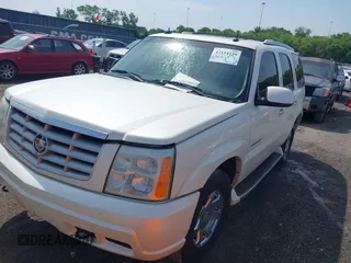 2004 Cadillac Escalade с VIN 1GYEK63N44R235037, выставлен на аукционе IAAI как лот 42154239 с пробегом 268 974 миль миль и . История ставок и продаж доступна на DreamBid. Изображение 2.