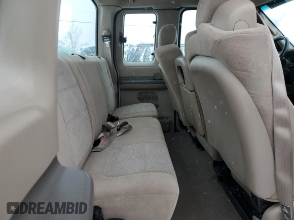 2003 Ford Super Duty F-250 XL with VIN 1FTNX21F83EB15212, listed as a Copart auction lot 84465514 with 0 mi miles and Clean Title. Bid and sale history available at carsss.com. Image 10.