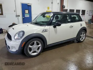 2013 MINI Hardtop S with VIN WMWSV3C58DT476128, listed as a Copart auction lot 50599895 with 88,531 mi miles and Clean Title. Bid and sale history available at DreamBid. Image 1.