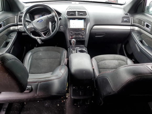2019 Ford Explorer XLT with VIN 1FM5K7DH0KGB27796, listed as a Copart auction lot 49160255 with 108,207 mi miles and Salvage Title. Bid and sale history available at carsss.com. Image 8.