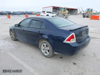 2008 Ford Fusion SE with VIN 3FAHP07148R257239, listed as a IAAI auction lot 41551698 with 218,839 mi miles. Bid and sale history available at carsss.com. Image 3.