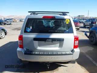2010 Jeep Patriot Sport with VIN 1J4NT2GB1AD519675, listed as a IAAI auction lot 41321426 with 239,093 mi miles. Bid and sale history available at carsss.com. Image 16.