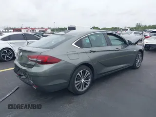 2018 Buick Regal Essence с VIN W04GP6SX2J1117351, выставлен на аукционе IAAI как лот 42437446 с пробегом 63 011 миль миль и . История ставок и продаж доступна на DreamBid. Изображение 4.