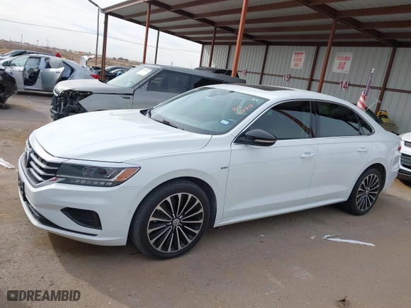2022 Volkswagen Passat 2.0T Limited Edition with VIN 1VWBA7A32NC006523, listed as a IAAI auction lot 41263642 with 52,578 mi miles. Bid and sale history available at carsss.com. Image 14.