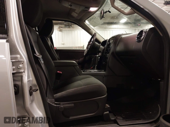 2009 Ford Explorer XLT с VIN 1FMEU73E49UA29769, выставлен на аукционе IAAI как лот 42297415 с пробегом 106 170 миль миль и . История ставок и продаж доступна на DreamBid. Изображение 5.