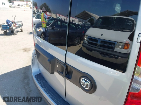 2021 Ram ProMaster City Cargo Tradesman SLT with VIN ZFBHRFBB6M6T38499, listed as a IAAI auction lot 42190007 with 73,186 mi miles. Bid and sale history available at carsss.com. Image 17.