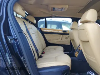 2011 Bentley Flying Spur z VIN SCBBP9ZA8BC067938, wystawiony jako Copart lot #55777645 z przebiegiem 47 613 mil mil oraz Tytuł czysty. Historia ofert i sprzedaży dostępna na DreamBid. Obrazek 10.