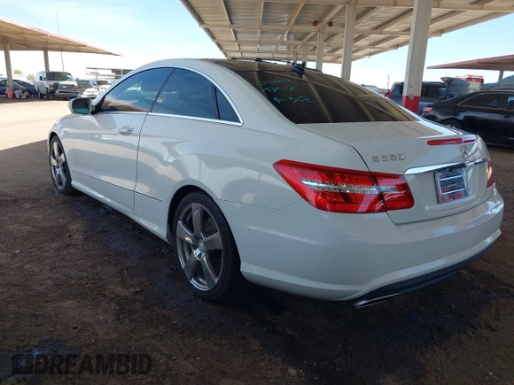 2010 Mercedes-Benz E 550 with VIN WDDKJ7CB4AF012491, listed as a IAAI auction lot 42165752 with 67,581 mi miles and . Bid and sale history available at DreamBid. Image 3.