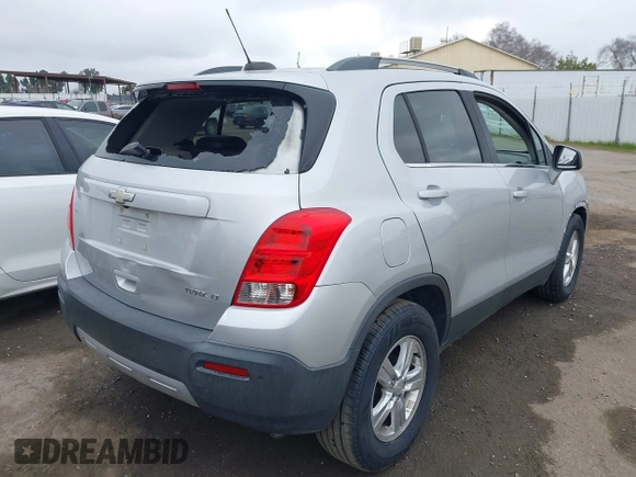 2015 Chevrolet Trax LT with VIN 3GNCJLSB2FL212718, listed as a IAAI auction lot 41657861 with 136,155 mi miles. Bid and sale history available at carsss.com. Image 4.