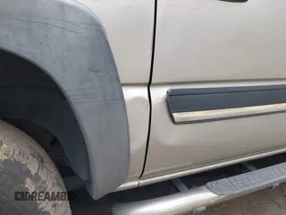 2004 Chevrolet Avalanche Z71 z VIN 3GNEK12TX4G226357, wystawiony jako IAAI lot #42507205 z przebiegiem 200 631 mil mil oraz . Historia ofert i sprzedaży dostępna na DreamBid. Obrazek 12.