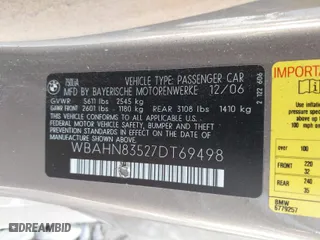2007 BMW 7 Series 750Li with VIN WBAHN83527DT69498, listed as a IAAI auction lot 41475708 with 97,814 mi miles. Bid and sale history available at carsss.com. Image 9.