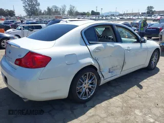 2008 Infiniti G35 Sedan Journey with VIN JNKBV61E58M202410, listed as a IAAI auction lot 41958165 with 247,165 mi miles. Bid and sale history available at carsss.com. Image 4.