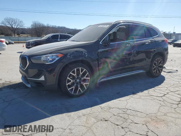 2021 BMW X1 xDrive28i with VIN WBXJG9C06M5U39389, listed as a Copart auction lot 46702675 with 39,594 mi miles and Salvage Title. Bid and sale history available at carsss.com. Image 1.