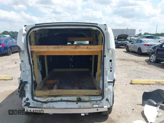 2022 Ram ProMaster City Cargo Tradesman с VIN ZFBHRFAB3N6X39642, выставлен на аукционе IAAI как лот 42224307 с пробегом 37 874 миль миль и . История ставок и продаж доступна на DreamBid. Изображение 17.