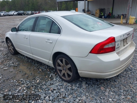 2008 Volvo S80 3.2L with VIN YV1AS982781059118, listed as a IAAI auction lot 41868957 with 185,529 mi miles. Bid and sale history available at carsss.com. Image 3.