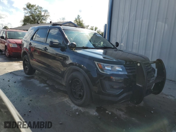 2017 Ford Police Interceptor Utility z VIN 1FM5K8ATXHGC35415, wystawiony jako Copart lot #73063734 z przebiegiem 122 404 mil mil oraz Szkoda całkowita • Salvage title. Historia ofert i sprzedaży dostępna na DreamBid. Obrazek 4.