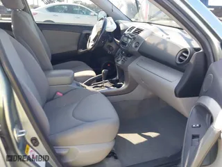 2008 Toyota RAV4 Ltd with VIN JTMBD31V185176238, listed as a IAAI auction lot 42000741 with 151,918 mi miles. Bid and sale history available at carsss.com. Image 5.