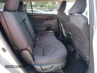 2022 Toyota Highlander LE with VIN 5TDBZRBH2NS183959, listed as a Copart auction lot 49261773 with 38,555 mi miles and . Bid and sale history available at DreamBid. Image 11.