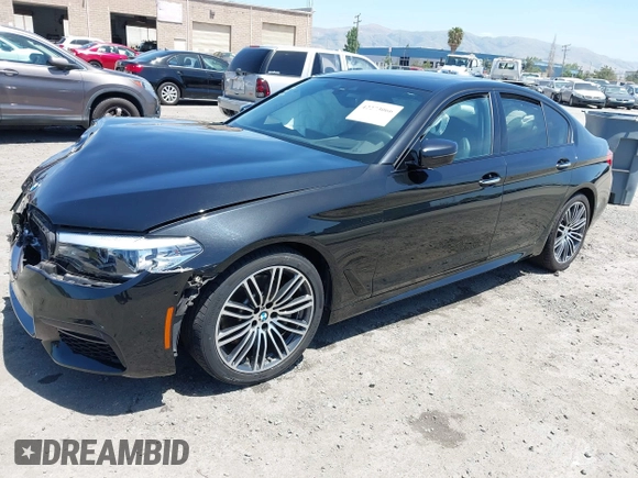 2018 BMW 5 Series 530i z VIN WBAJA5C51JWA56680, wystawiony jako IAAI lot #42273066 z przebiegiem 39 789 mil mil oraz . Historia ofert i sprzedaży dostępna na DreamBid. Obrazek 17.