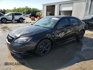 2013 Chrysler 200 Limited with VIN 1C3CCBCG1DN743840, listed as a Copart auction lot 52881195 with 117,409 mi miles and Salvage Title. Bid and sale history available at DreamBid. Image 1.