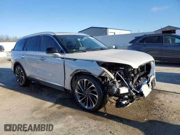 2020 Lincoln Aviator Reserve with VIN 5LM5J7XC7LGL30976, listed as a Copart auction lot 85981554 with 140,056 mi miles and Clean title. Bid and sale history available at DreamBid. Image 4.