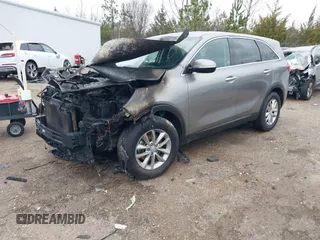 2018 Kia Sorento LX with VIN 5XYPG4A32JG395997, listed as a IAAI auction lot 41718004 with 1 mi miles. Bid and sale history available at carsss.com. Image 2.