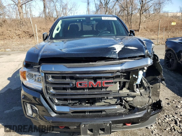 2022 GMC Canyon 4WD AT4 w/Cloth with VIN 1GTG6FEN0N1297924, listed as a Copart auction lot 47526185 with 42,976 mi miles and Salvage Title. Bid and sale history available at carsss.com. Image 5.