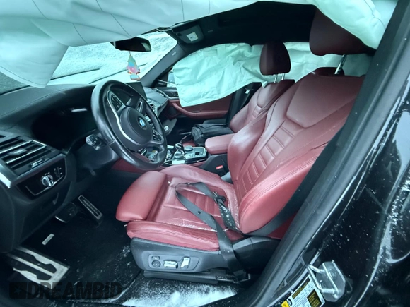 2023 BMW X4 M40i z VIN 5UX43DT03P9S61199, wystawiony jako Copart lot #86424734 z przebiegiem Nie podano mil oraz Szkody całkowita. Historia ofert i sprzedaży dostępna na DreamBid. Obrazek 7.