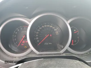 2006 Suzuki Grand Vitara z VIN JS3TE941764101657, wystawiony jako Copart lot #54943205 z przebiegiem 206 744 mil mil oraz Szkody całkowita. Historia ofert i sprzedaży dostępna na DreamBid. Obrazek 9.