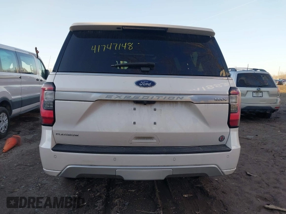 2018 Ford Expedition Max Platinum z VIN 1FMJK1MT3JEA09672, wystawiony jako IAAI lot #41747148 z przebiegiem 126 149 mil mil oraz . Historia ofert i sprzedaży dostępna na DreamBid. Obrazek 16.
