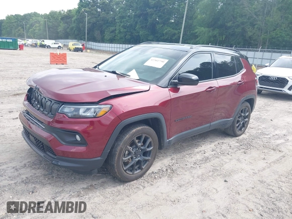 2022 Jeep Compass Latitude z VIN 3C4NJCBB2NT210970, wystawiony jako IAAI lot #42302790 z przebiegiem 27 999 mil mil oraz . Historia ofert i sprzedaży dostępna na DreamBid. Obrazek 2.