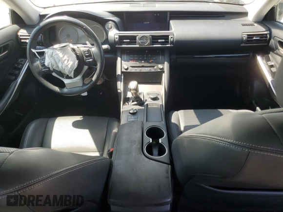 2018 Lexus IS 300 z VIN JTHBA1D22J5077107, wystawiony jako Copart lot #62941135 z przebiegiem 44 754 mil mil oraz Szkoda całkowita • Salvage title. Historia ofert i sprzedaży dostępna na DreamBid. Obrazek 8.