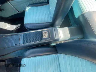 1959 Ford Thunderbird с VIN J9YH146358, выставлен на аукционе Copart как лот 65857145 с пробегом 12 500 миль миль и Чистый • Clean title. История ставок и продаж доступна на DreamBid. Изображение 12.