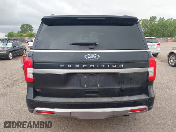 2024 Ford Expedition XLT with VIN 1FMJU1J85REA09324, listed as a IAAI auction lot 42520300 with 41,731 mi miles and . Bid and sale history available at DreamBid. Image 17.