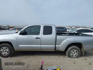 2010 Toyota Tacoma z VIN 5TETX4CN7AZ711543, wystawiony jako IAAI lot #41364581 z przebiegiem 242 820 mil mil oraz . Historia ofert i sprzedaży dostępna na DreamBid. Obrazek 15.