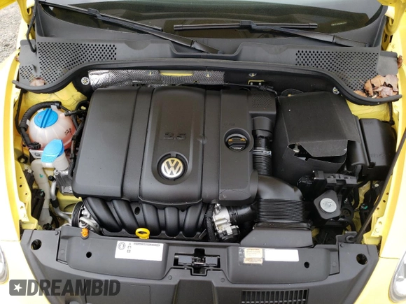 2013 Volkswagen Beetle 2.5L with VIN 3VW5P7AT5DM831285, listed as a Copart auction lot 53513525 with 31,102 mi miles and Salvage Title. Bid and sale history available at DreamBid. Image 11.