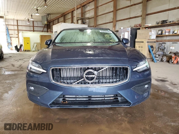 2021 Volvo S60 Momentum with VIN 7JR102FK0MG095134, listed as a Copart auction lot 65886583 with 16,984 mi miles. Bid and sale history available at carsss.com. Image 5.