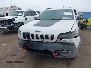 2019 Jeep Cherokee Trailhawk Elite с VIN 1C4PJMBX1KD476881, выставлен на аукционе IAAI как лот 41922450 с пробегом 75 248 миль миль и . История ставок и продаж доступна на DreamBid. Изображение 6.