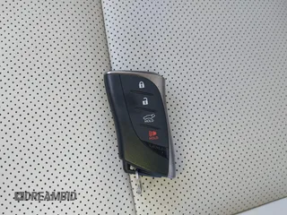 2024 Lexus RX 350 z VIN 2T2BAMCA5RC051462, wystawiony jako IAAI lot #41423874 z przebiegiem 8 728 mil mil oraz . Historia ofert i sprzedaży dostępna na DreamBid. Obrazek 11.