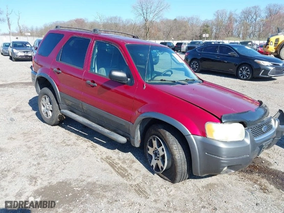 2004 Ford Escape XLT with VIN 1FMCU931X4KB19738, listed as a IAAI auction lot 41925561 with 220,674 mi miles. Bid and sale history available at carsss.com. Image 1.