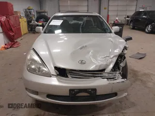 2003 Lexus ES 300 with VIN JTHBF30G530105903, listed as a IAAI auction lot 40929719 with 192,109 mi miles and . Bid and sale history available at DreamBid. Image 12.