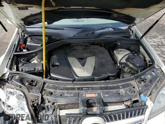 2008 Mercedes-Benz M 320 CDI with VIN 4JGBB22E58A359210, listed as a Copart auction lot 52036565 with 186,968 mi miles and Salvage Title. Bid and sale history available at carsss.com. Image 12.