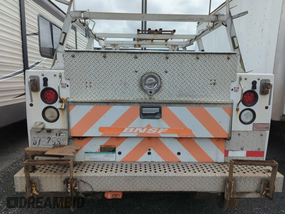 2009 Chevrolet Silverado 3500HD with VIN 1GBHK79K79E156633, listed as a IAAI auction lot 42610304 with Not provided miles and . Bid and sale history available at DreamBid. Image 26.